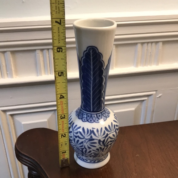 Hand Painted Chinoiserie Vase - Picture 10 of 12